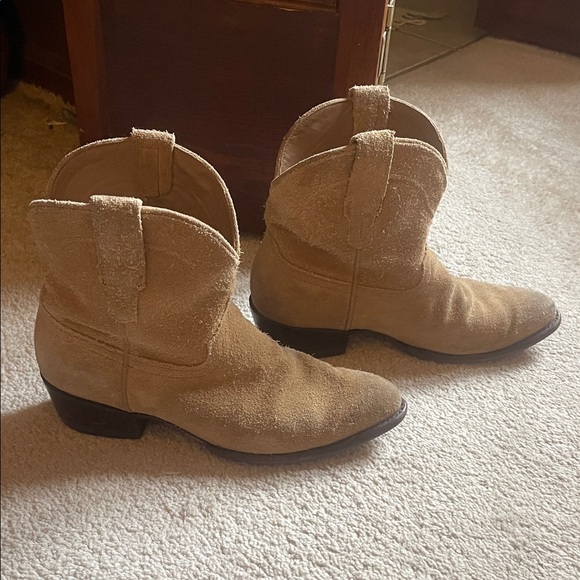 Women's Tecova Tan Suede Western Boots - Picture 5 of 8
